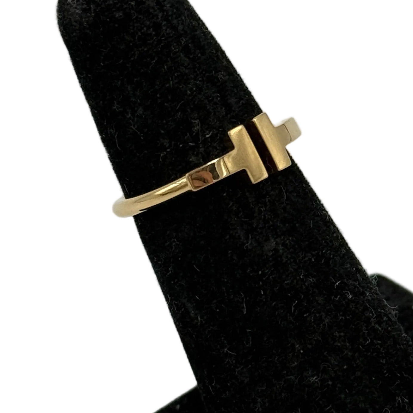 Tiffany & Company T Wire Luxury Ring in 18k Gold Size: 6