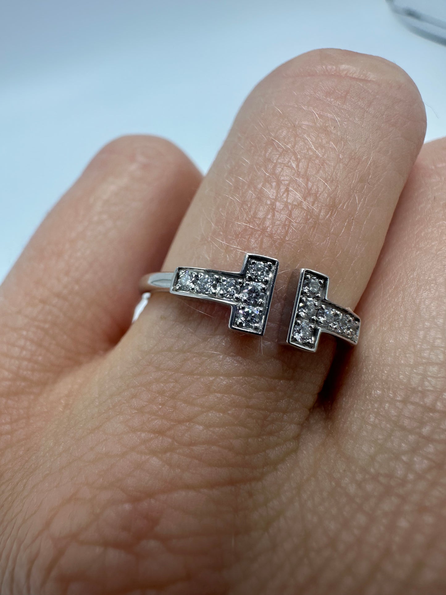 Tiffany & Company 18K T Diamond Luxury Designer Ring, Size: 6.5