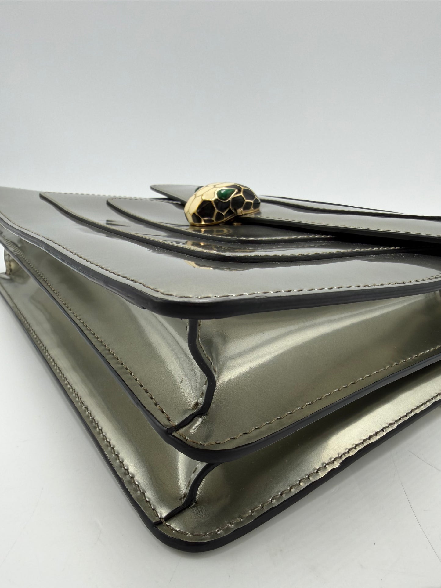 Handbag Luxury Designer By Bvlgari, Size: Medium