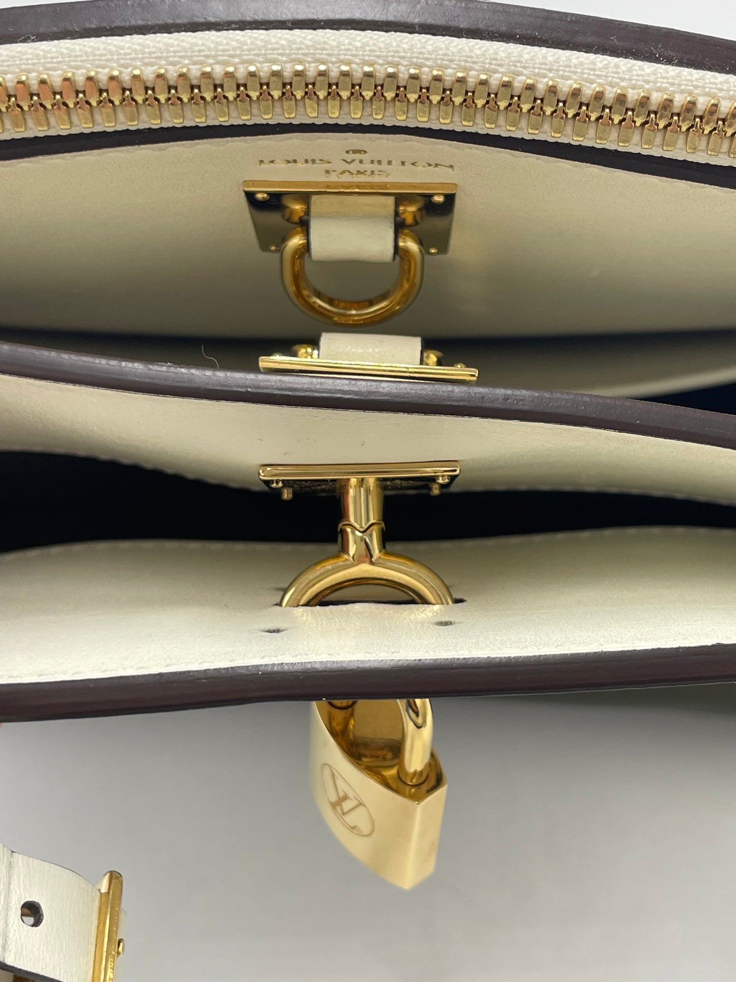 Louis Vuitton City Steamer PM Luxury Handbag