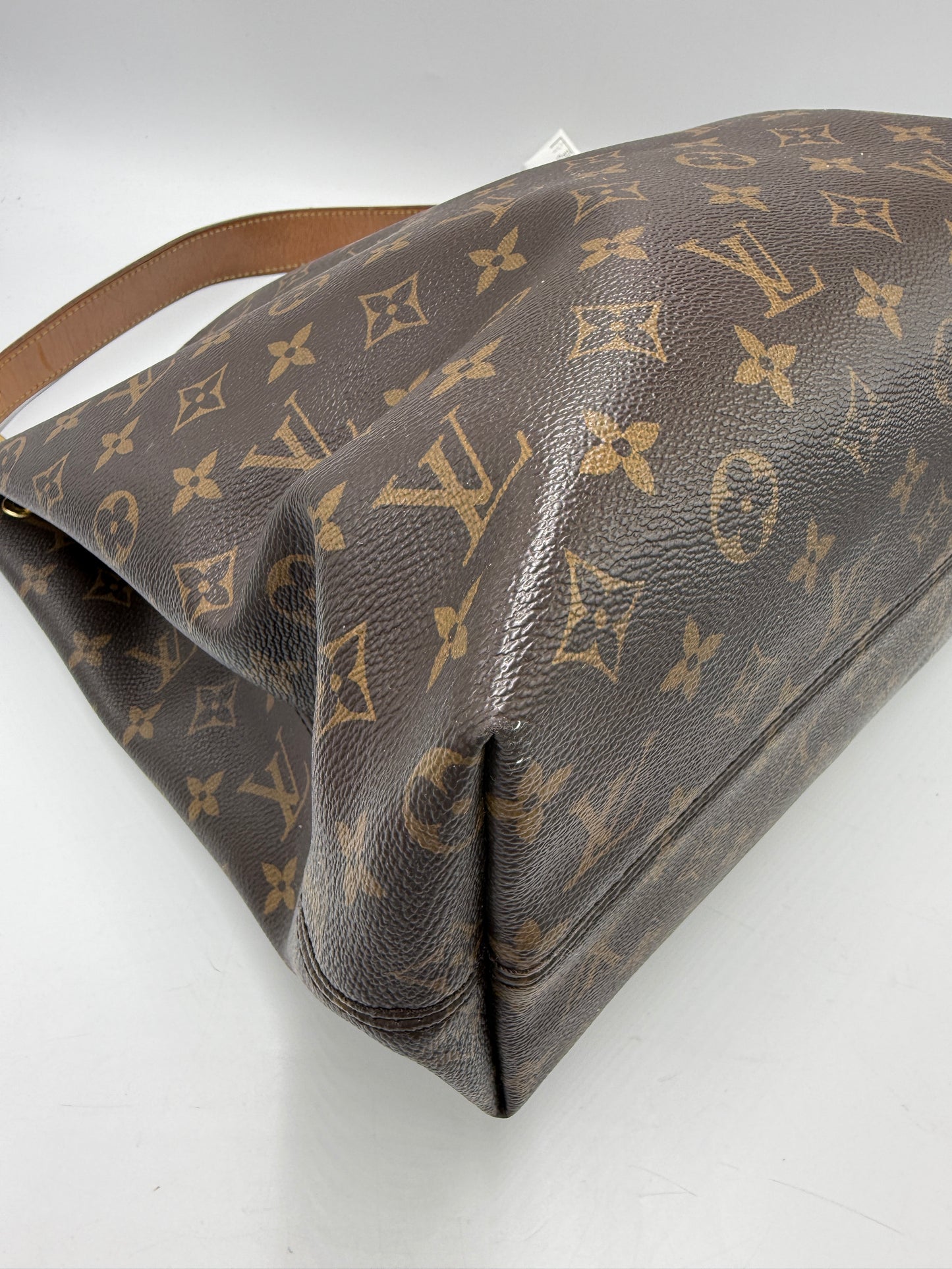 Louis Vuitton Graceful Pivione MM Luxury Handbag