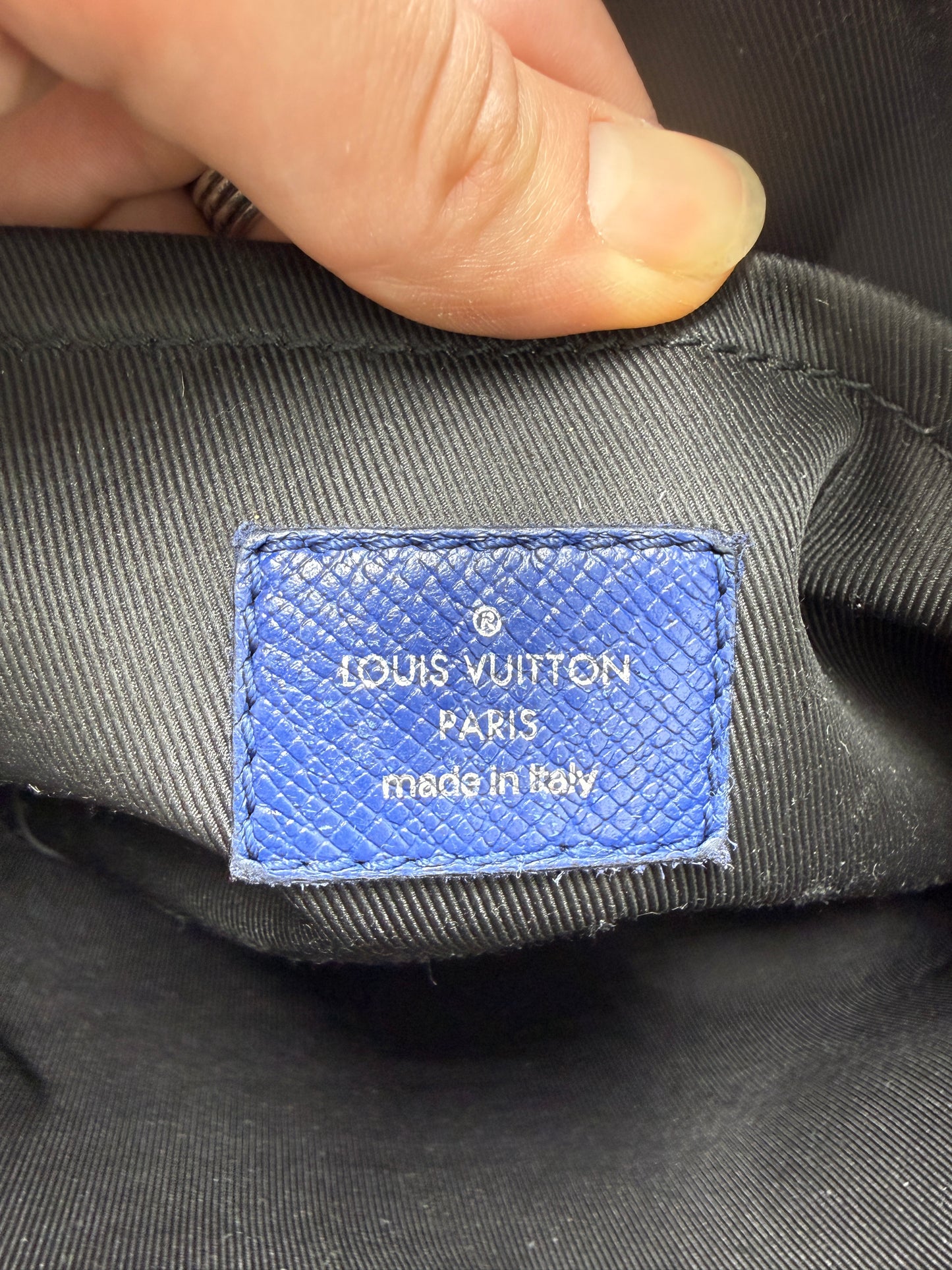 Louis Vuitton Outdoor Messenger Taigara Luxury Handbag