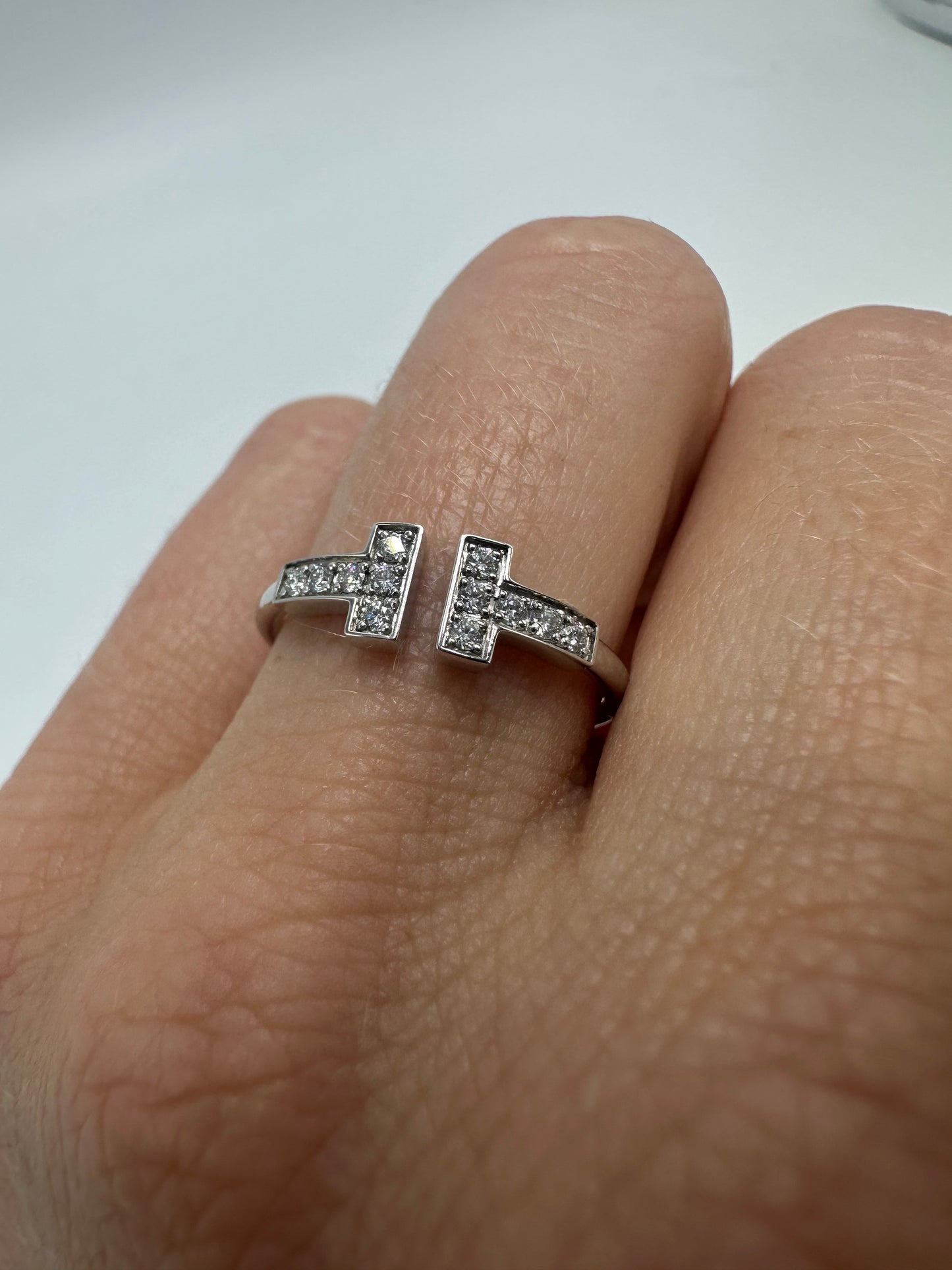 Tiffany & Company 18K T Diamond Luxury Designer Ring, Size: 6.5