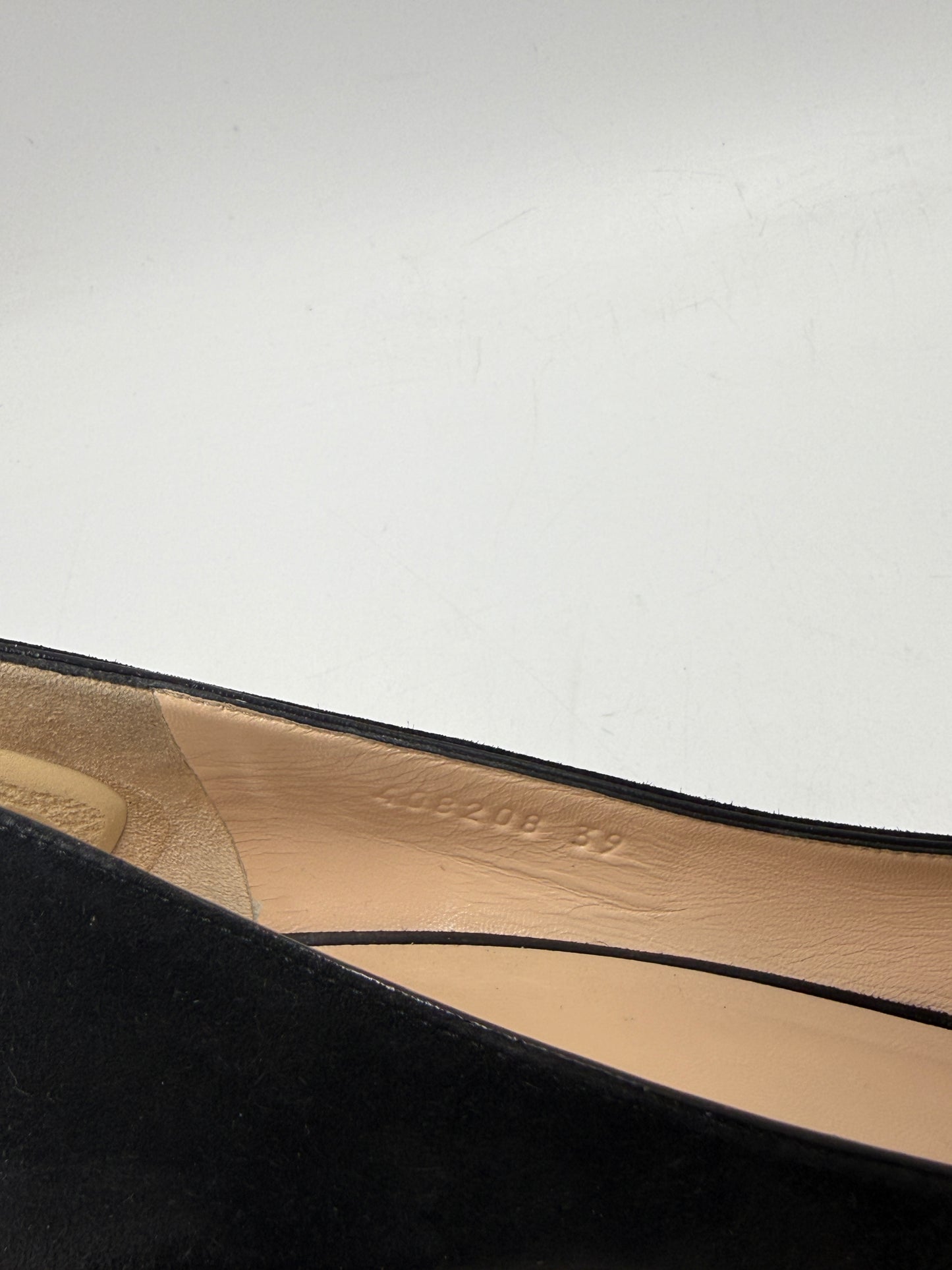 Gucci Marmot GG Luxury Shoes in Size 9 (39)