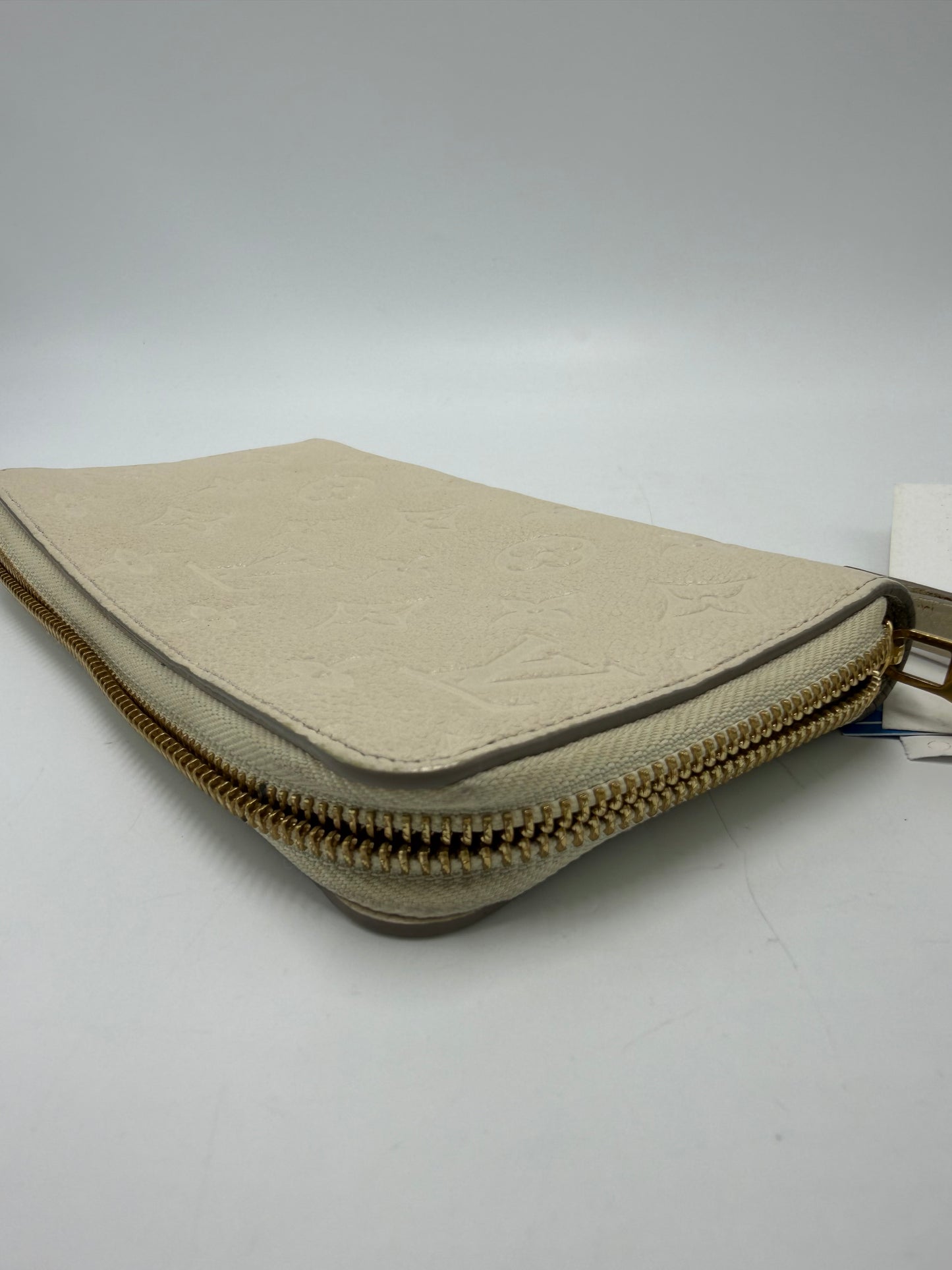 Louis Vuitton Luxury Zippy Wallet