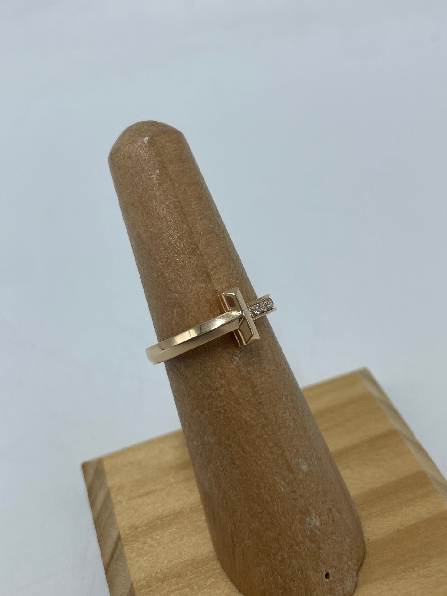 Tiffany & Company 18K T Diamond Ring, Size: 5.25