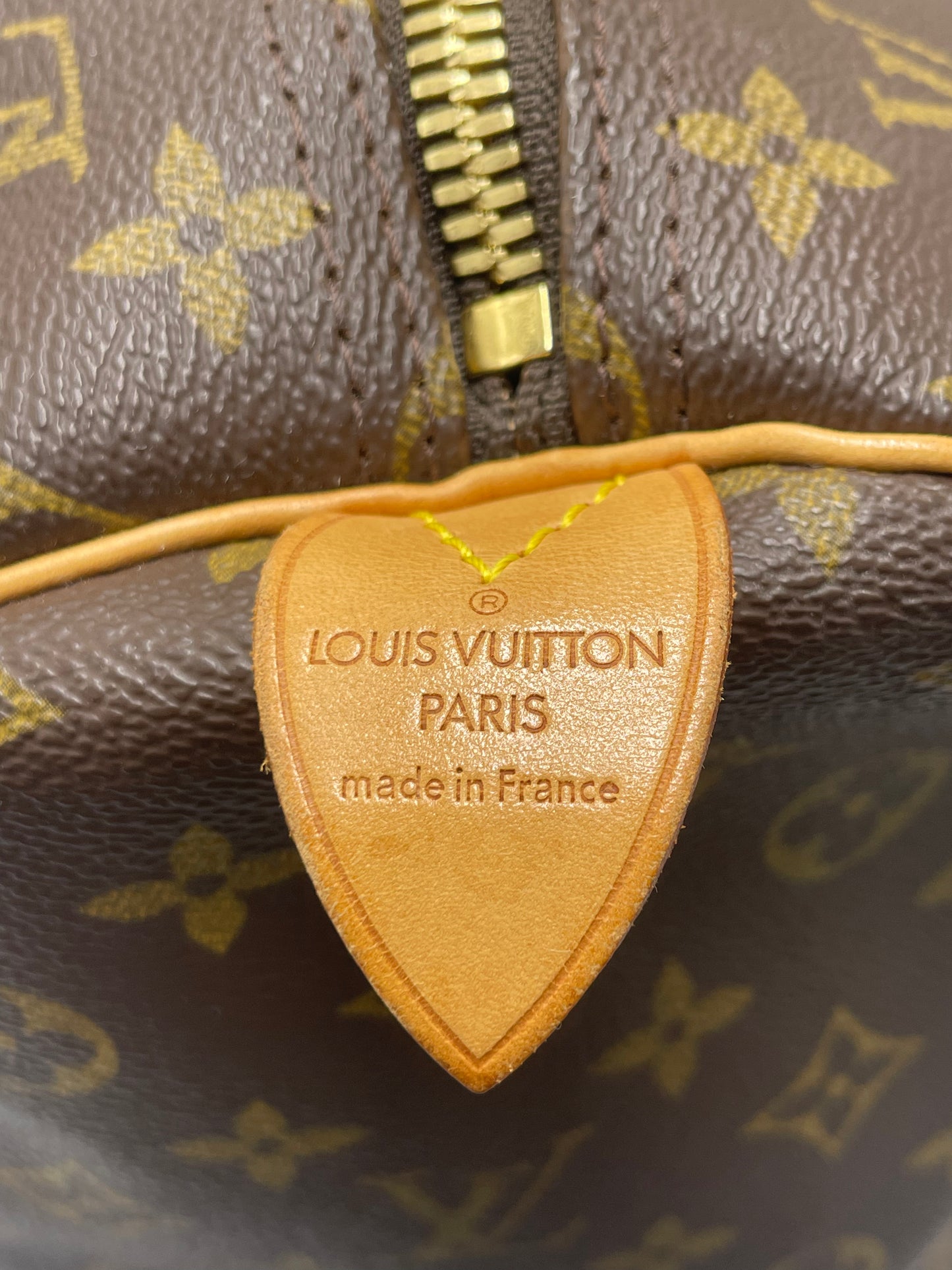 Louis Vuitton Keepall 55 Designer Luxury Handbag / Duffle