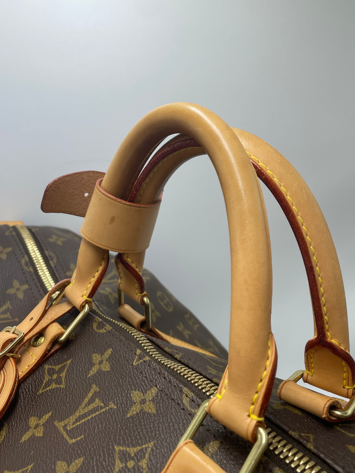 Louis Vuitton Keepall 55 Designer Luxury Handbag / Duffle