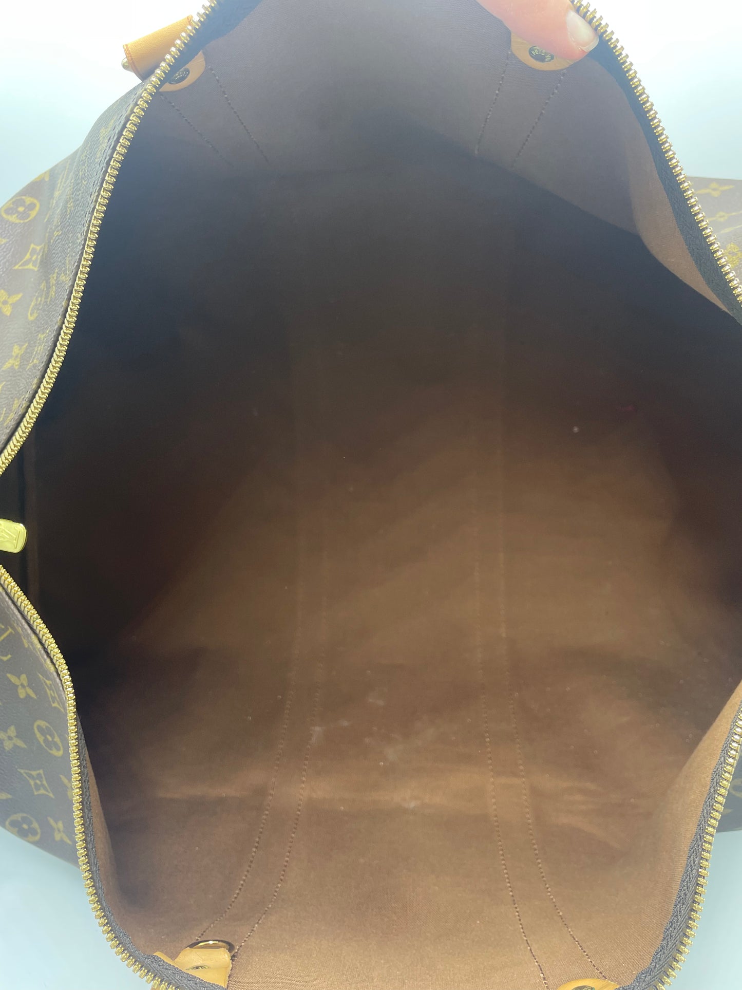Louis Vuitton Keepall 55 Designer Luxury Handbag / Duffle