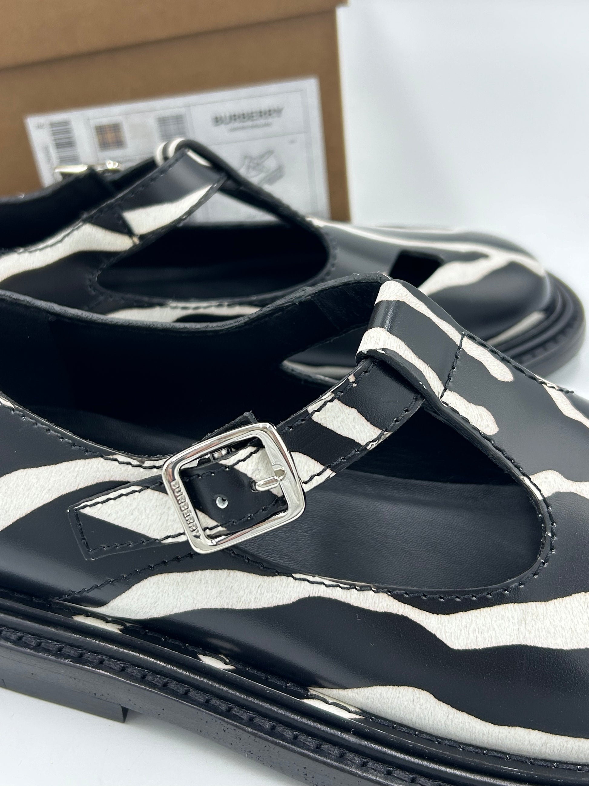 Like New! Burberry Zebra Print Hannie Shoes Size: 6 – Clothes Like New! Burberry Zebra Print Hannie Shoes Size: 6 – Clothes