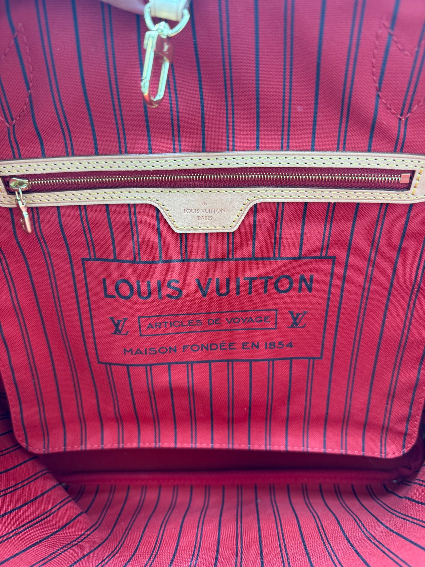 Louis Vuitton Designer Neverfull MM Handbag w/ Pouchette