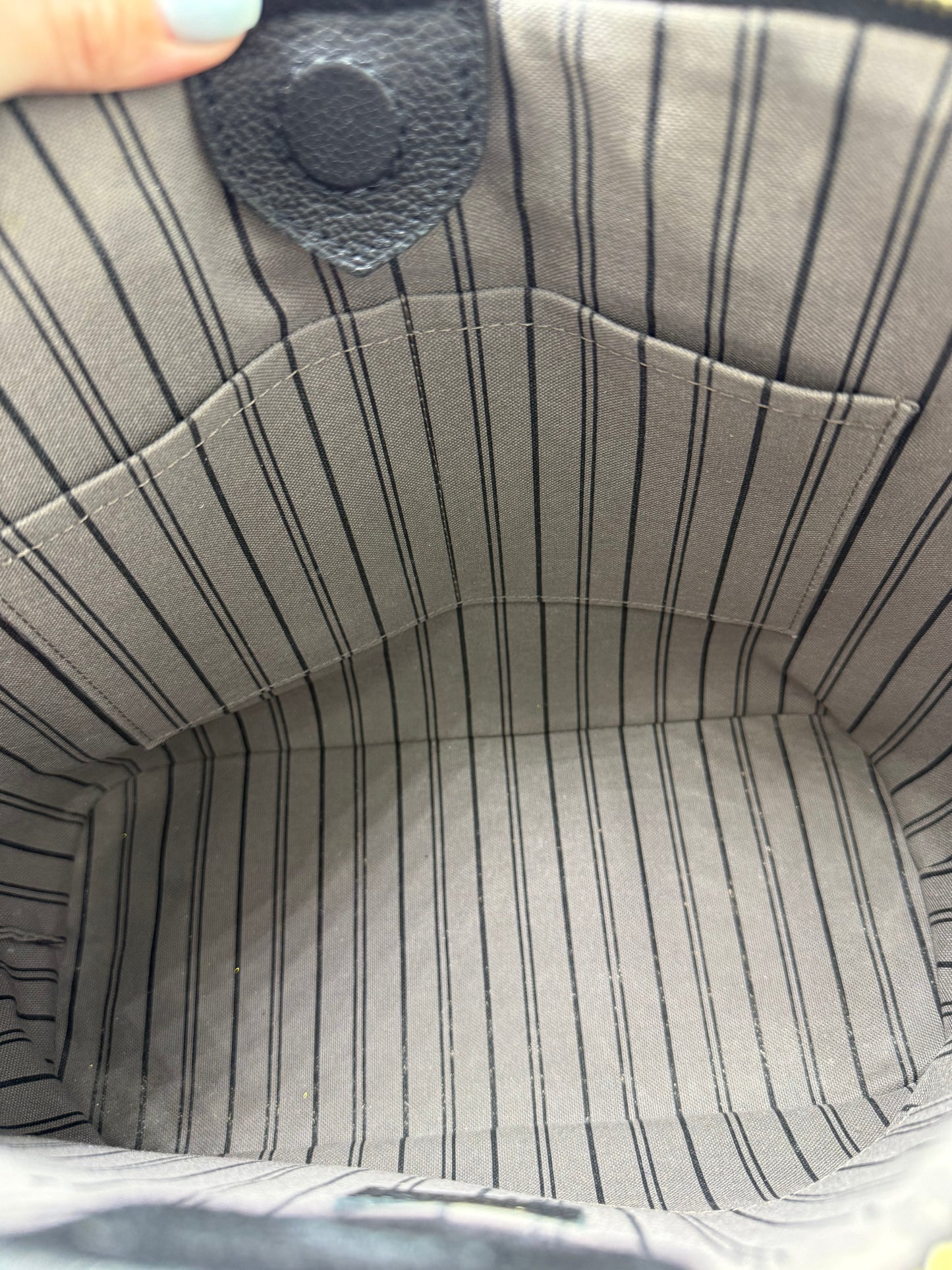 Louis Vuitton Monogram Mazarine MM Luxury Handbag