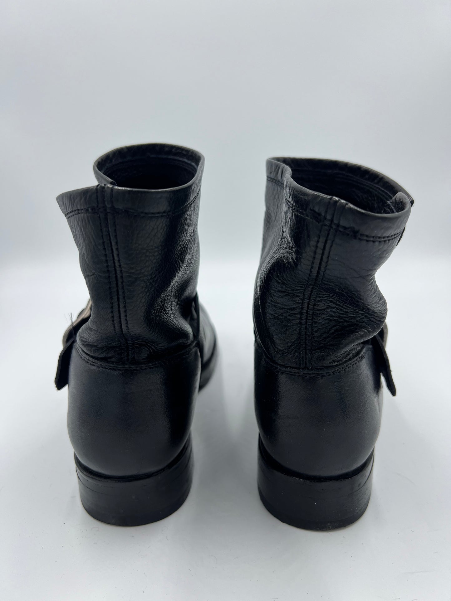 Boots Designer By Frye  Size: 8.5