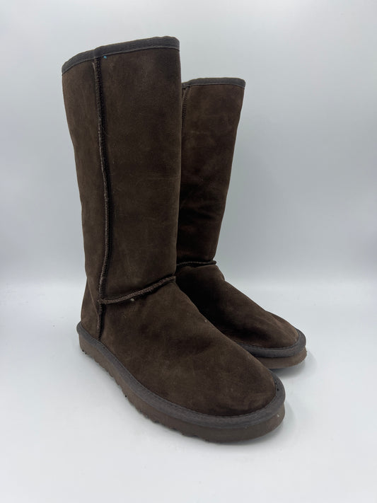 Boots Designer By Ugg  Size: 9