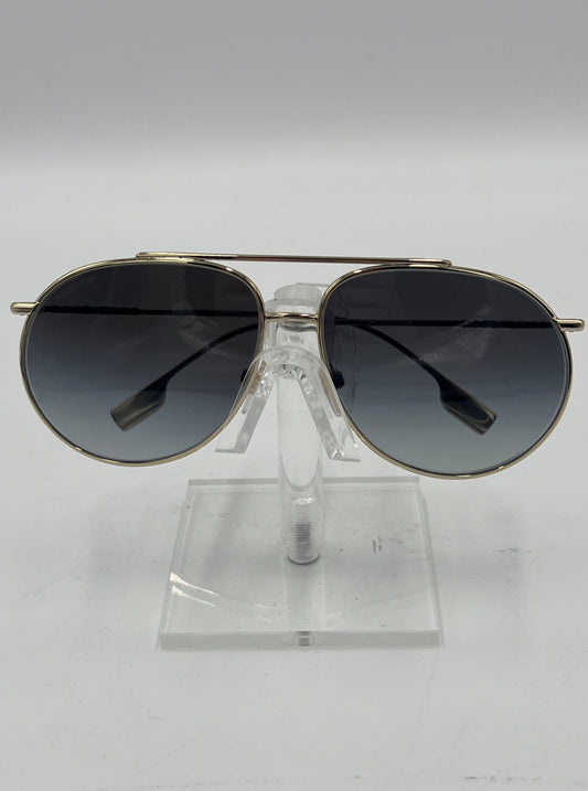 Like New! Burberry Sunglasses Luxury
