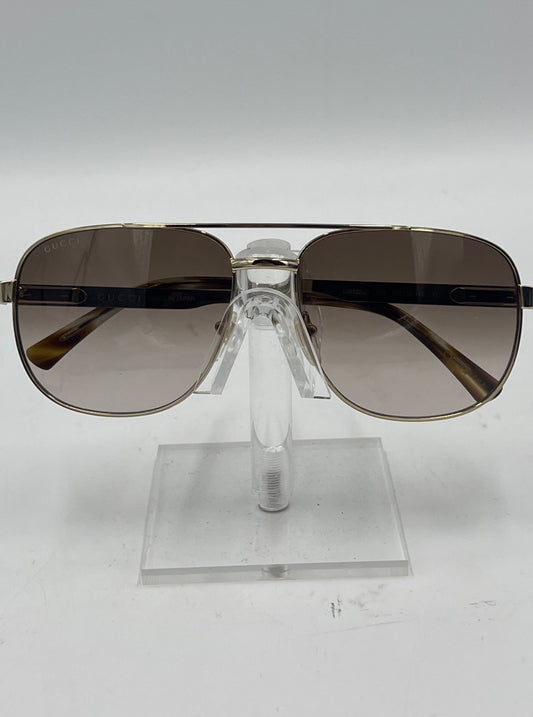 Like New! Sunglasses Luxury Designer By Gucci