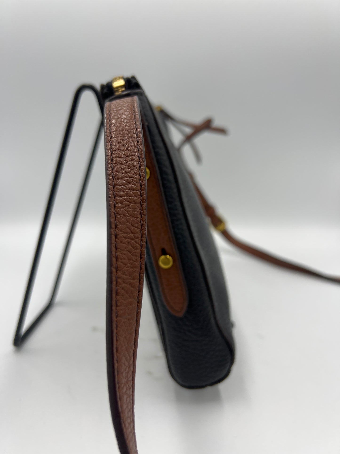 Crossbody Designer By Fossil  Size: Small