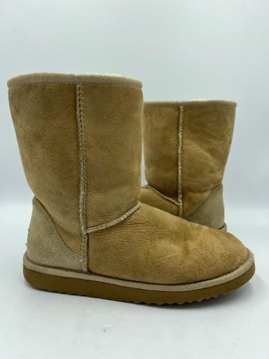 Boots Designer By Ugg  Size: 8